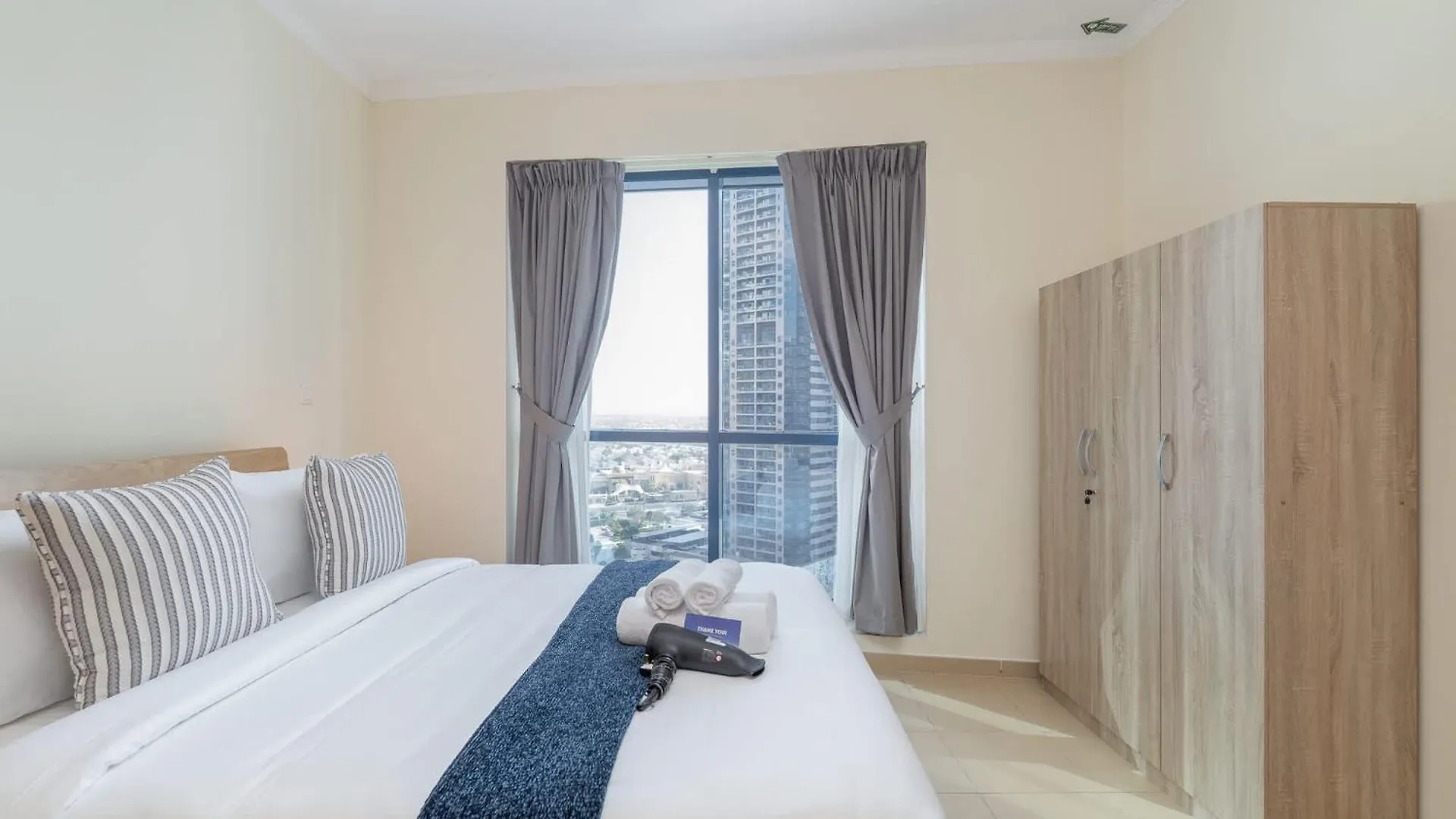 Apartment Prime Studio In Jumeirah Bay X1 In Jlt - Sleeps 2 Dubai United Arab Emirates